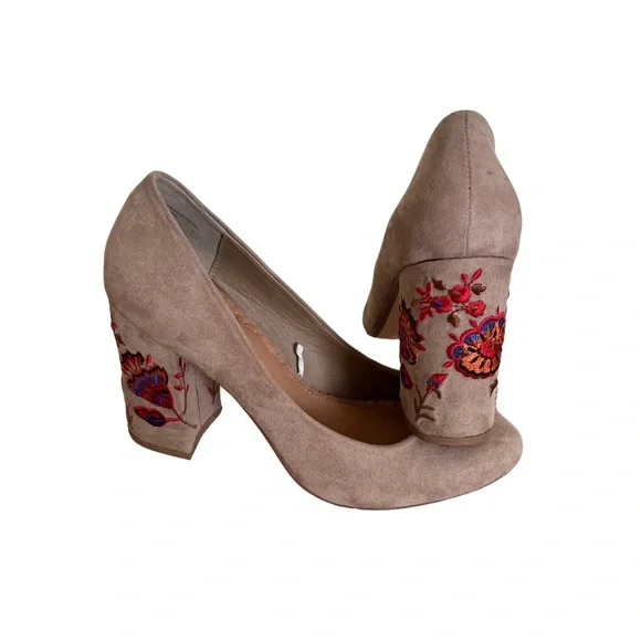 Restricted Chunky Embroidered Heels - Picture 1 of 6